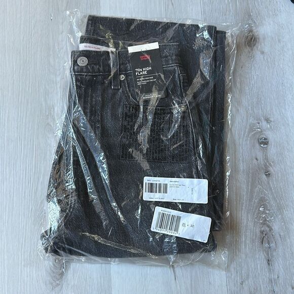Levi's® Premium
70'S HIGH FLARE WOMEN'S JEANS Black 25W X 32L‎ NWT in packaging - Picture 9 of 11